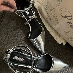 Womens size 10 shiny metallic silver chrome block heels